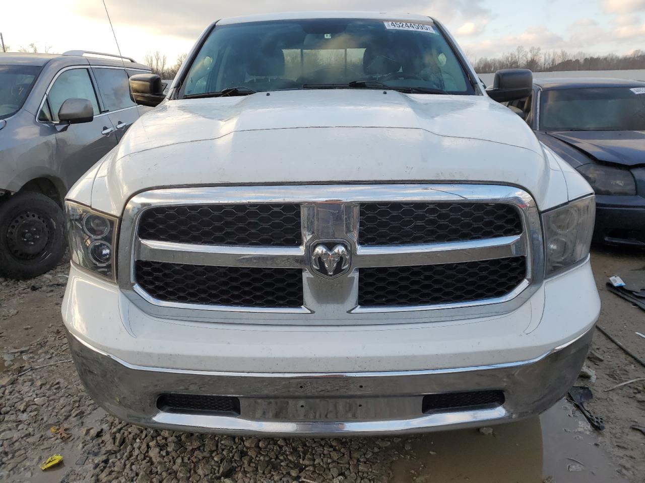 2016 RAM 1500 - Image 5