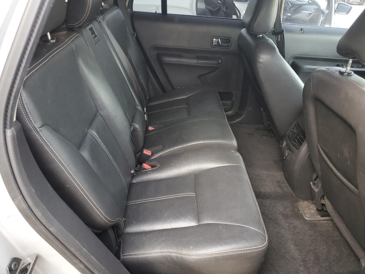 2010 Ford Edge - Image 11