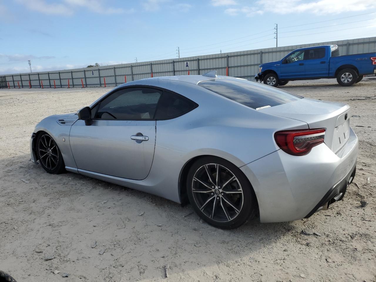 2017 Toyota GT86 - Image 2