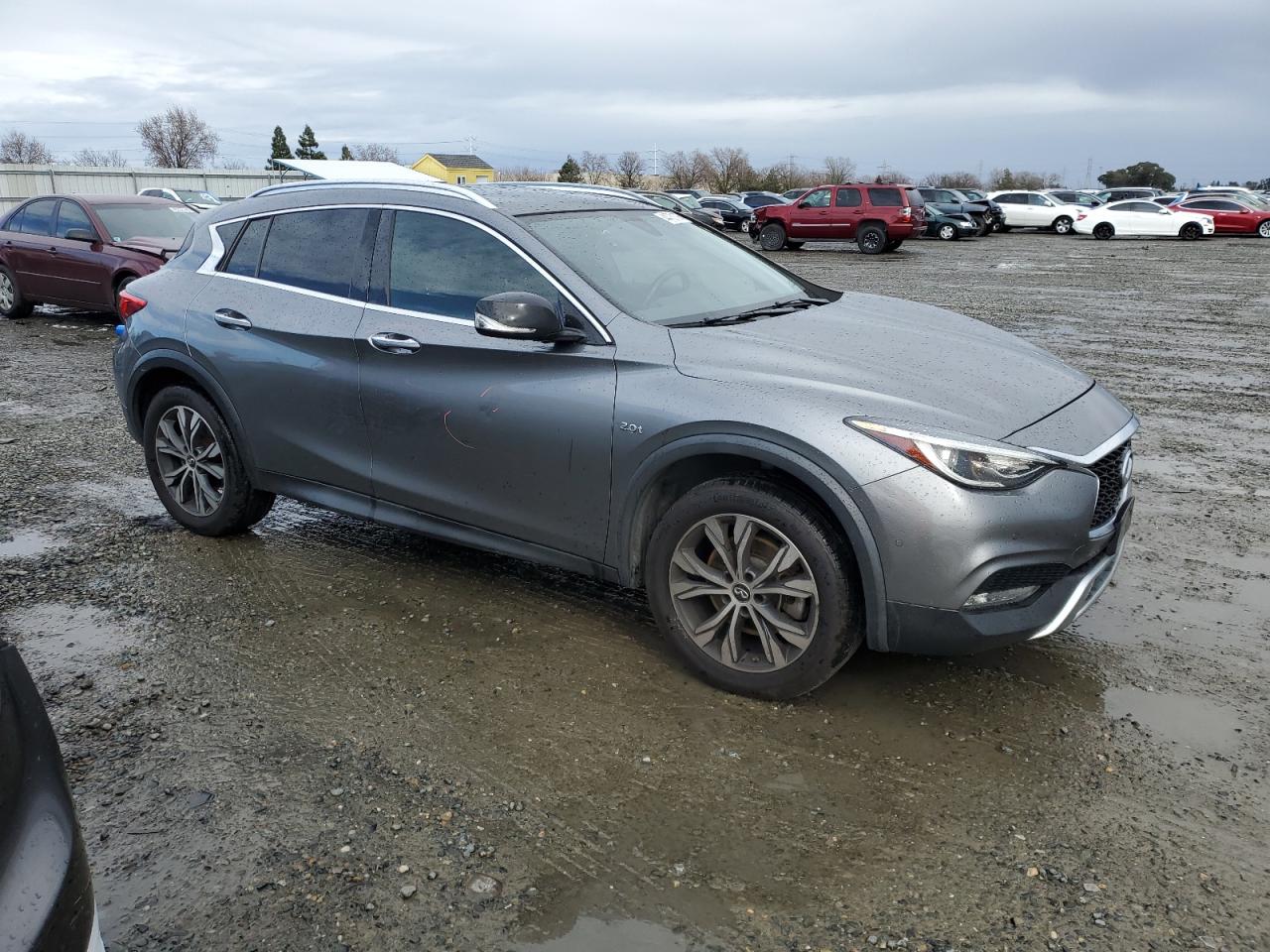 2017 Infiniti QX30 - Image 4