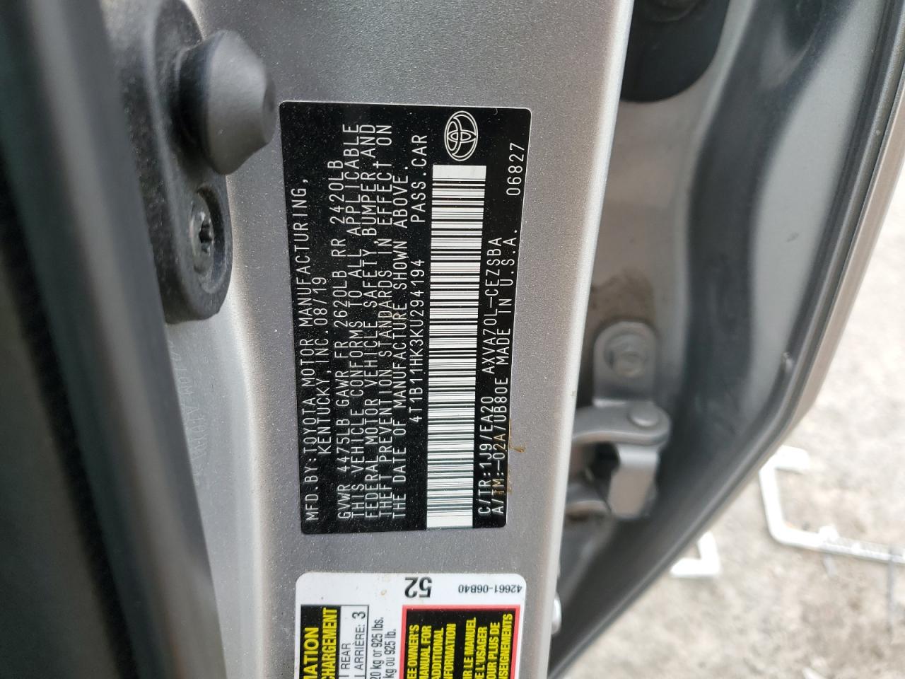 2019 Toyota Camry - Image 15