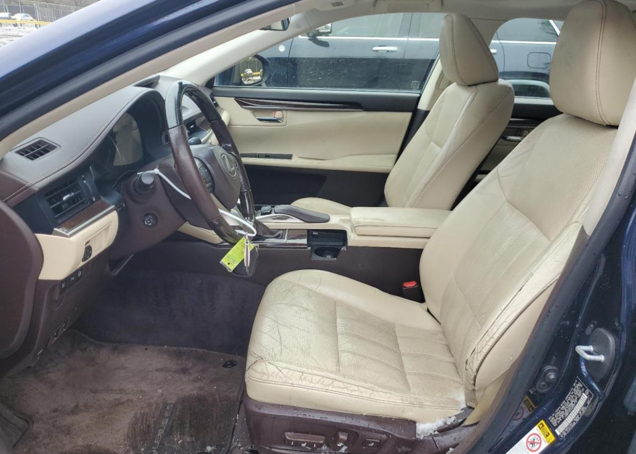 2016 Lexus ES - Image 7