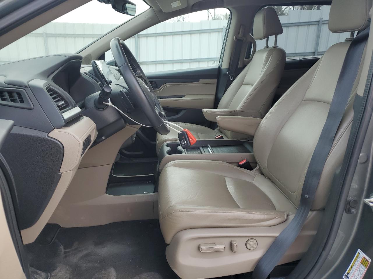 2018 Honda Odyssey - Image 7