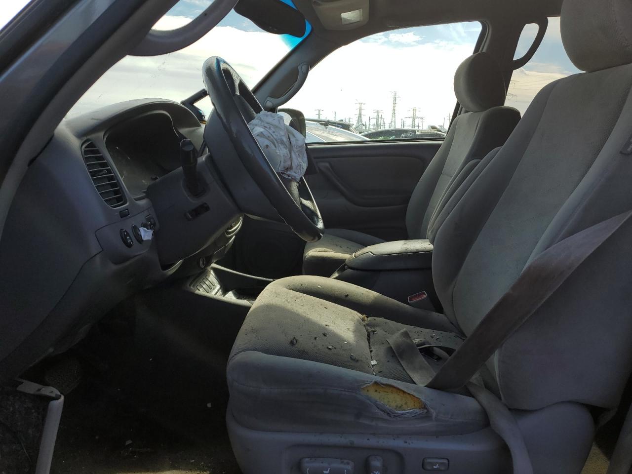2006 Toyota Sequoia - Image 7