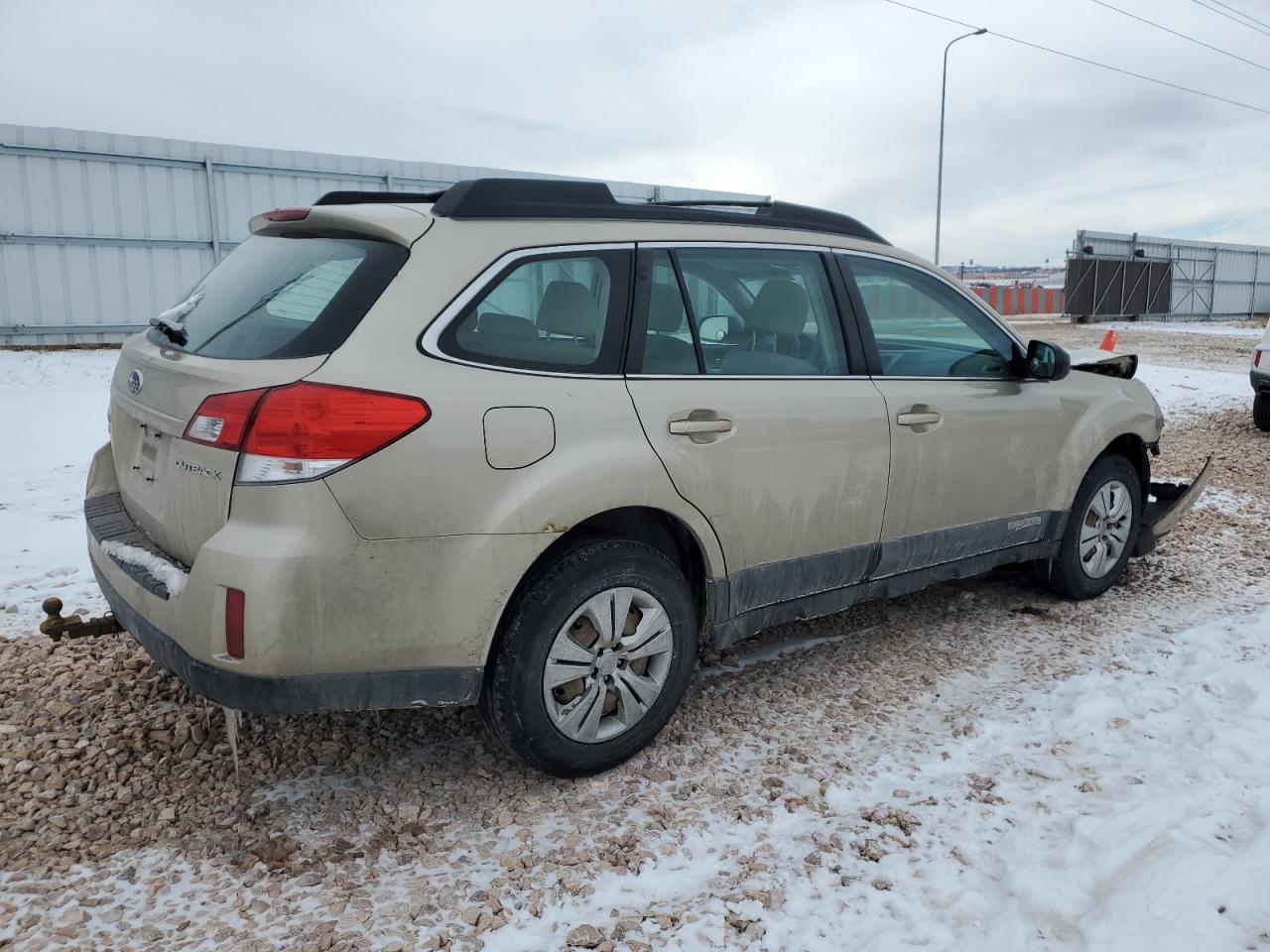 2010 Subaru Outback - Image 3