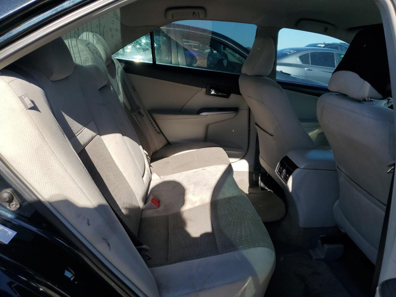 2014 Toyota Camry - Image 10