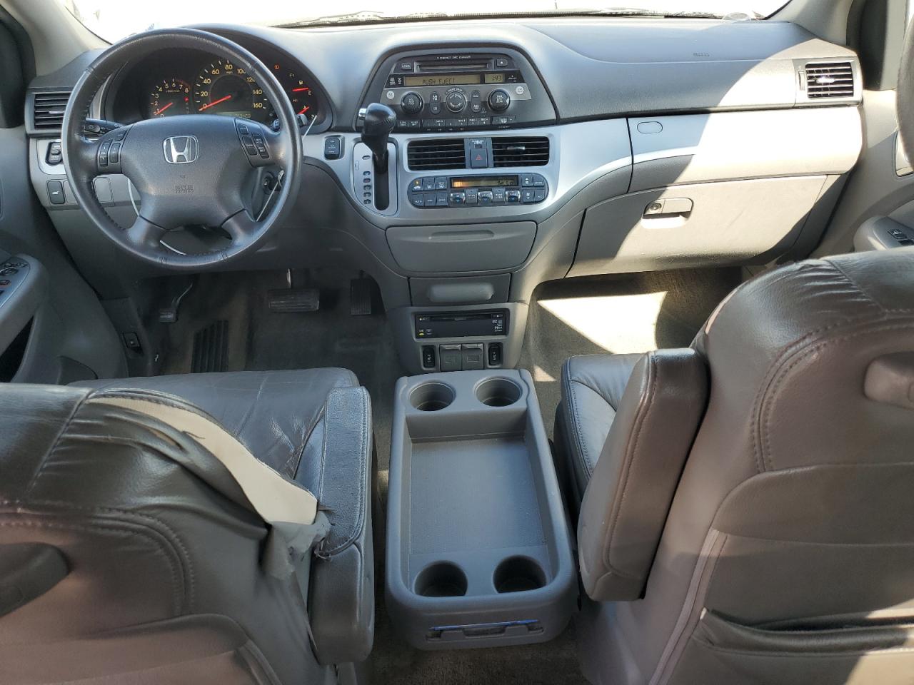2009 Honda Odyssey - Image 8