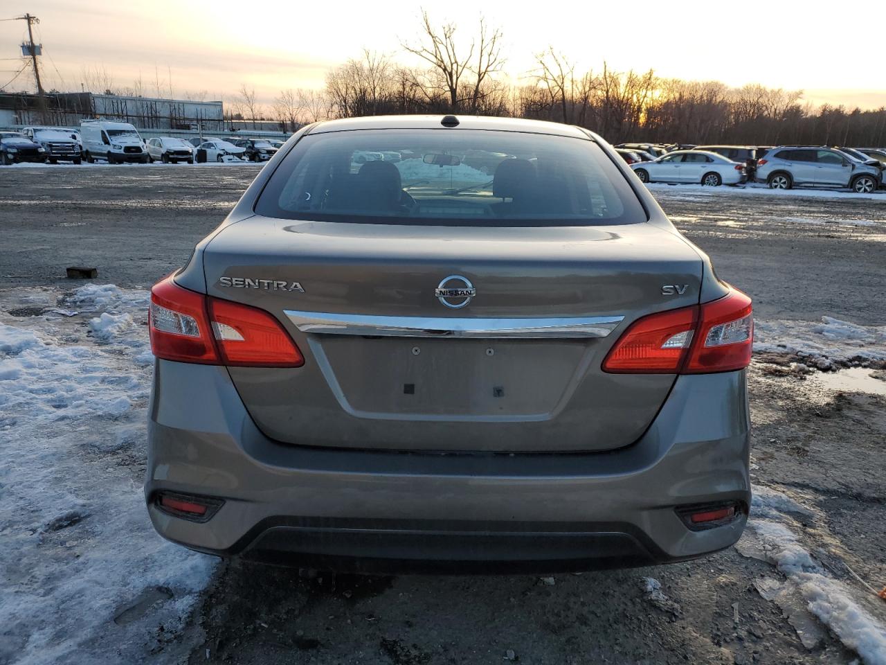 2016 Nissan Sentra - Image 6