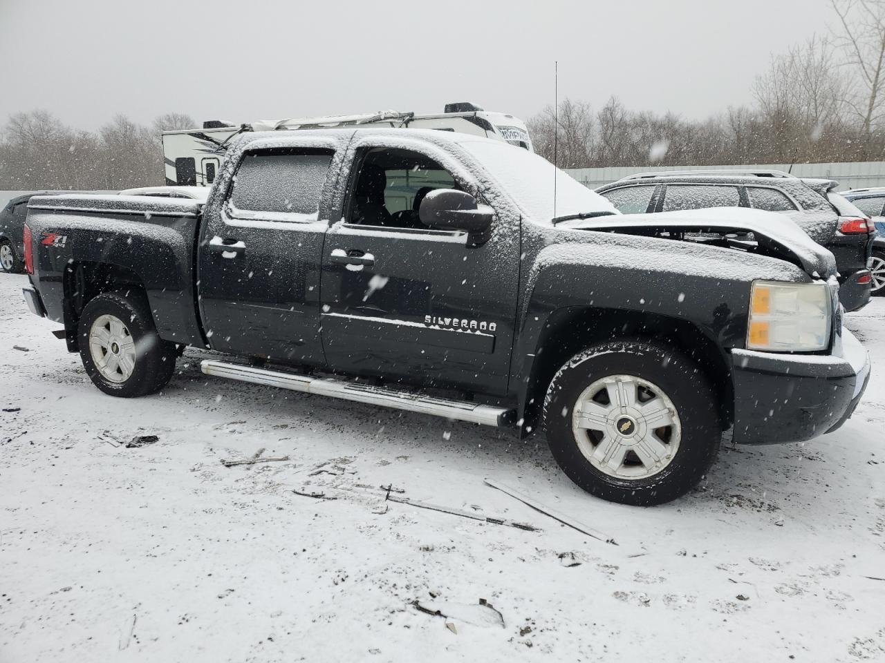 2010 Chevrolet Silverado - Image 4