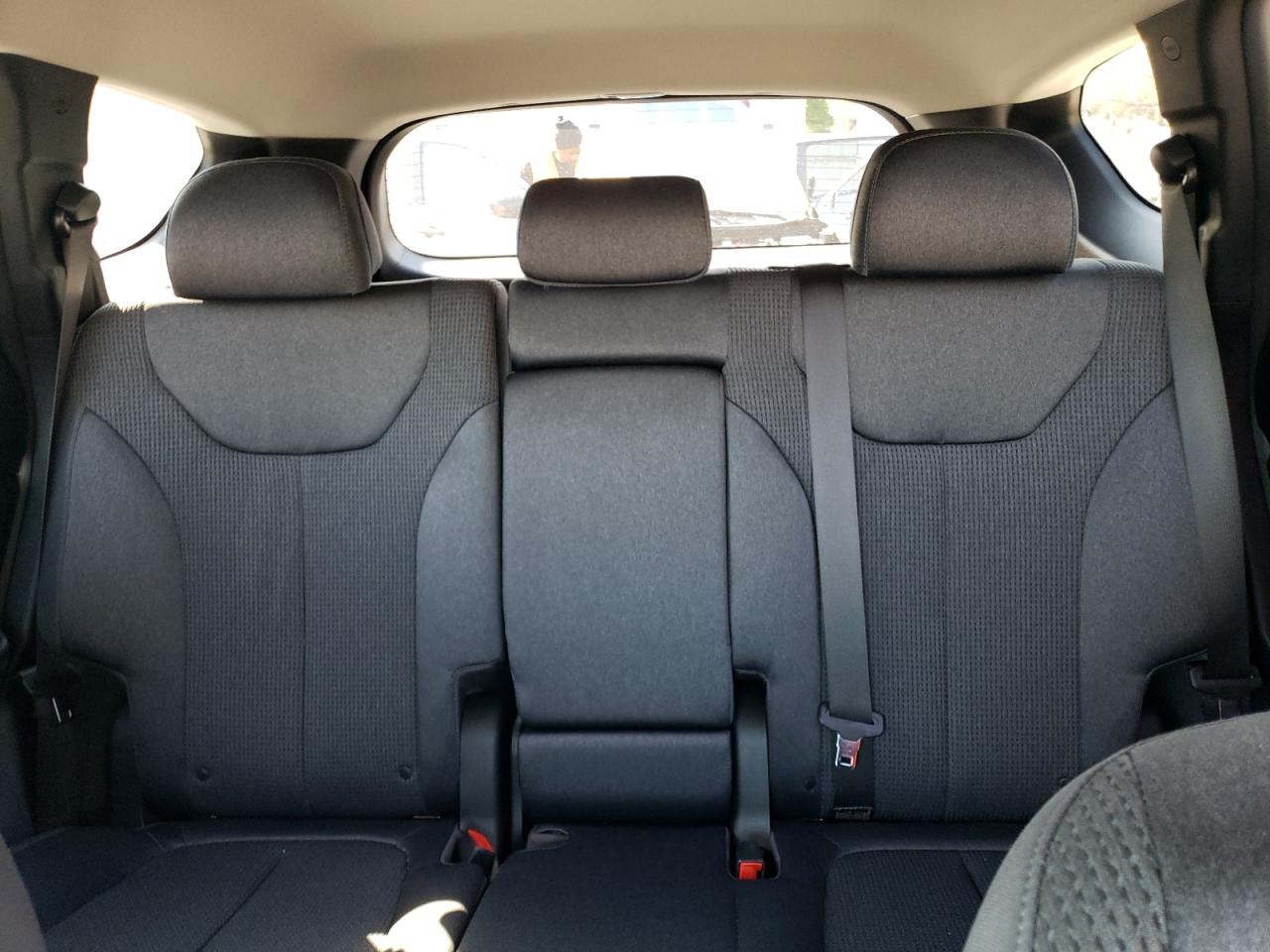 2022 Hyundai Santa Fe - Image 10