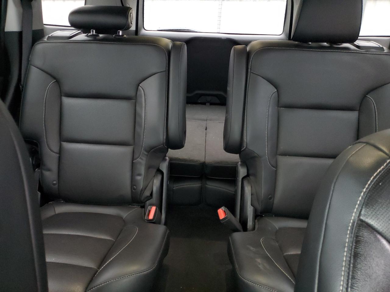 2017 GMC Acadia - Image 10