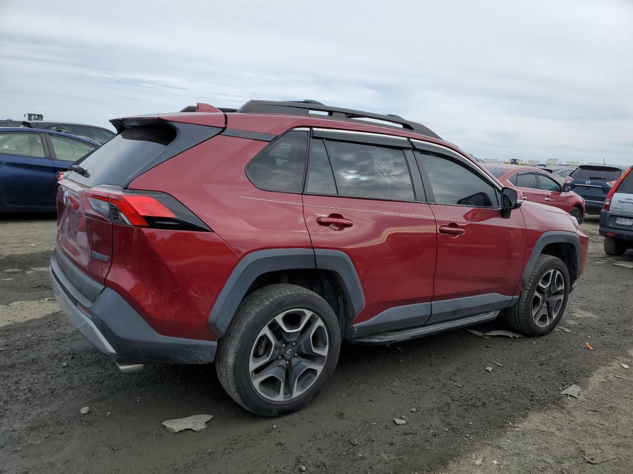 2019 Toyota RAV 4 - Image 3