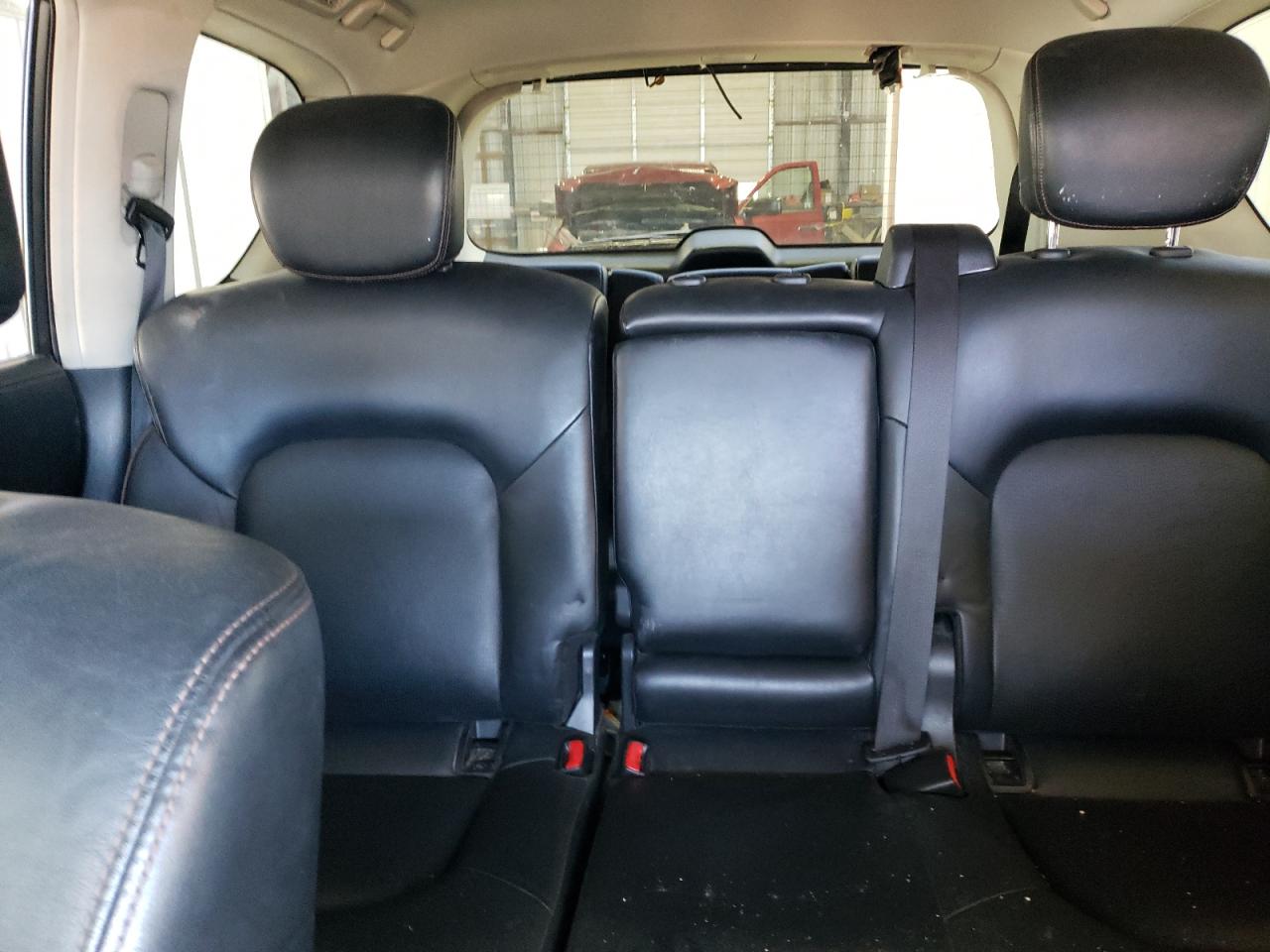 2020 Nissan Armada - Image 10