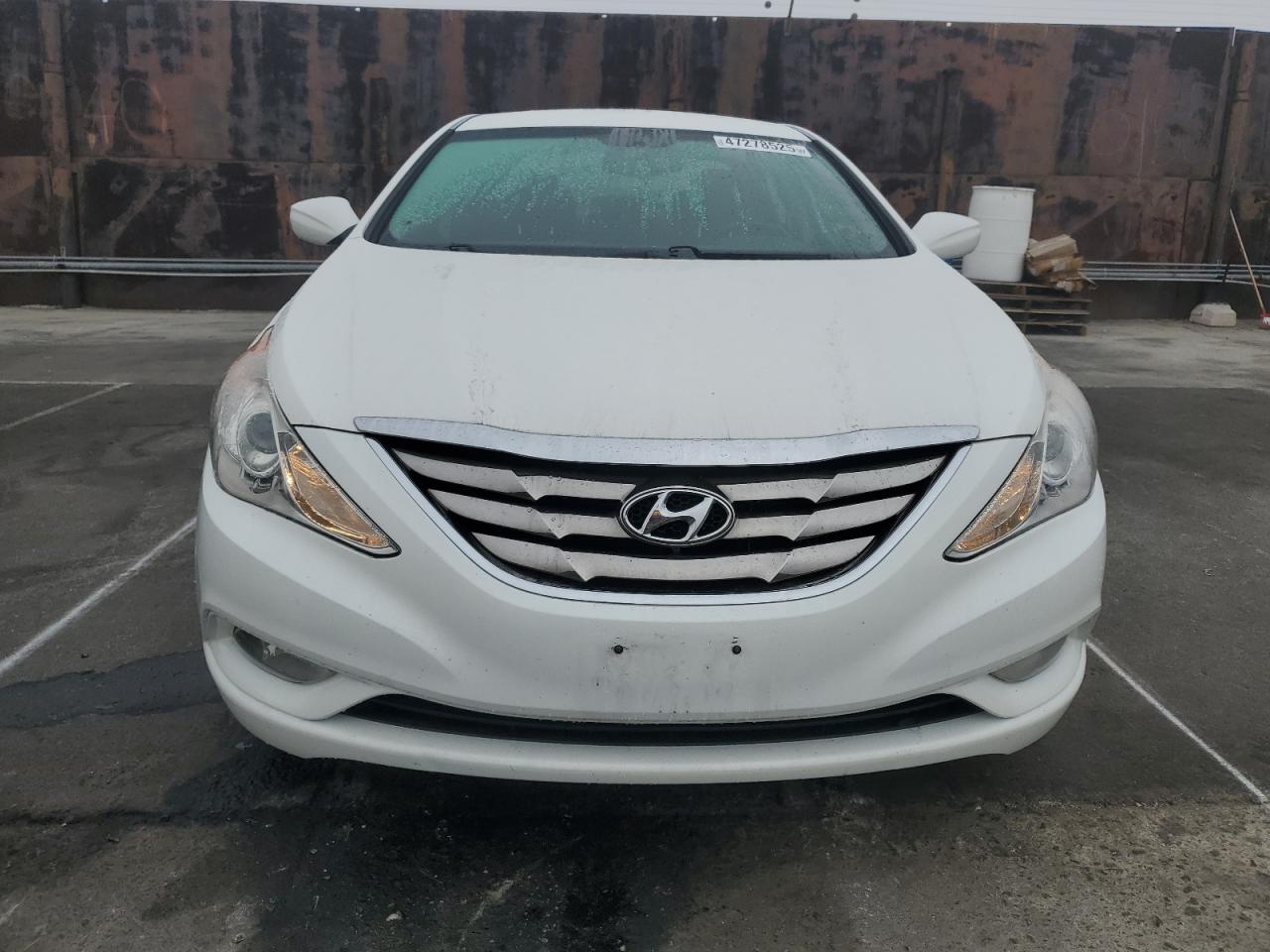 2013 Hyundai Sonata - Image 5