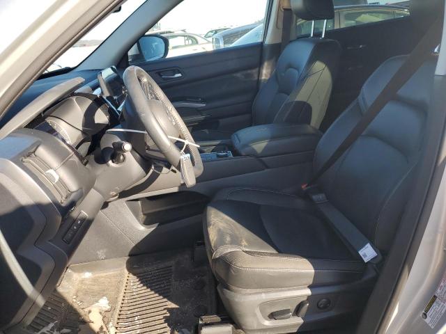  NISSAN PATHFINDER 2024 Srebrny