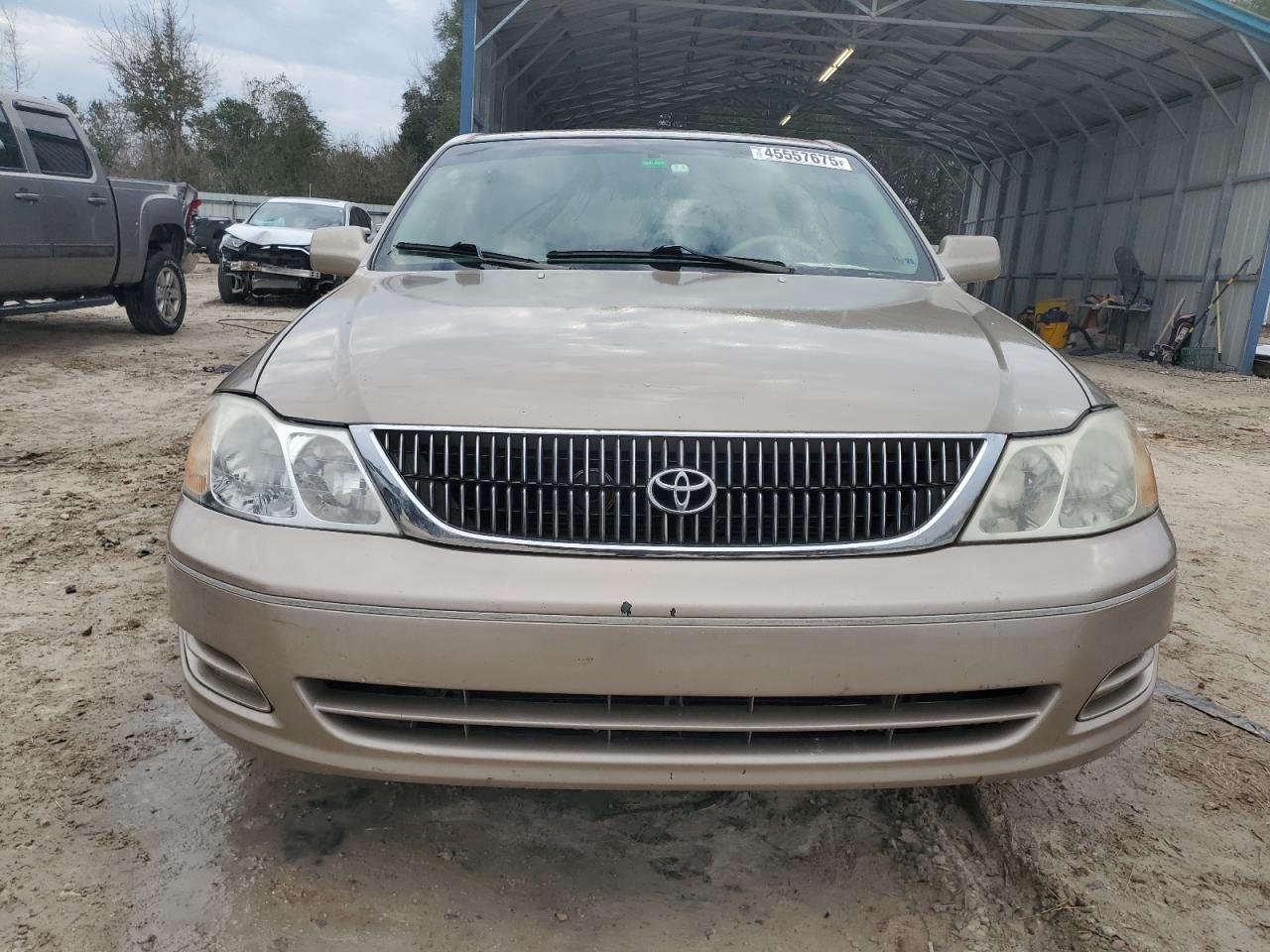 2000 Toyota Avalon - Image 5