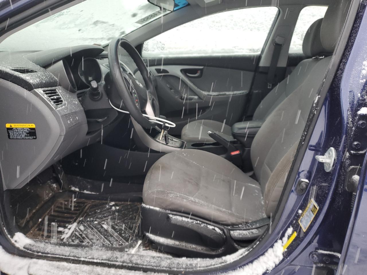 2013 Hyundai Elantra - Image 7
