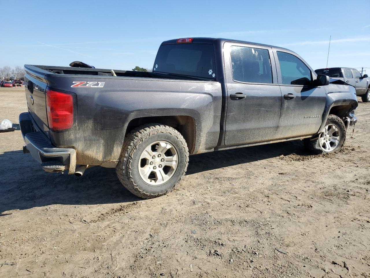 2014 Chevrolet Silverado - Image 3