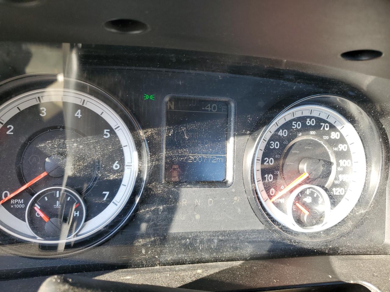 2014 RAM 1500 - Image 9