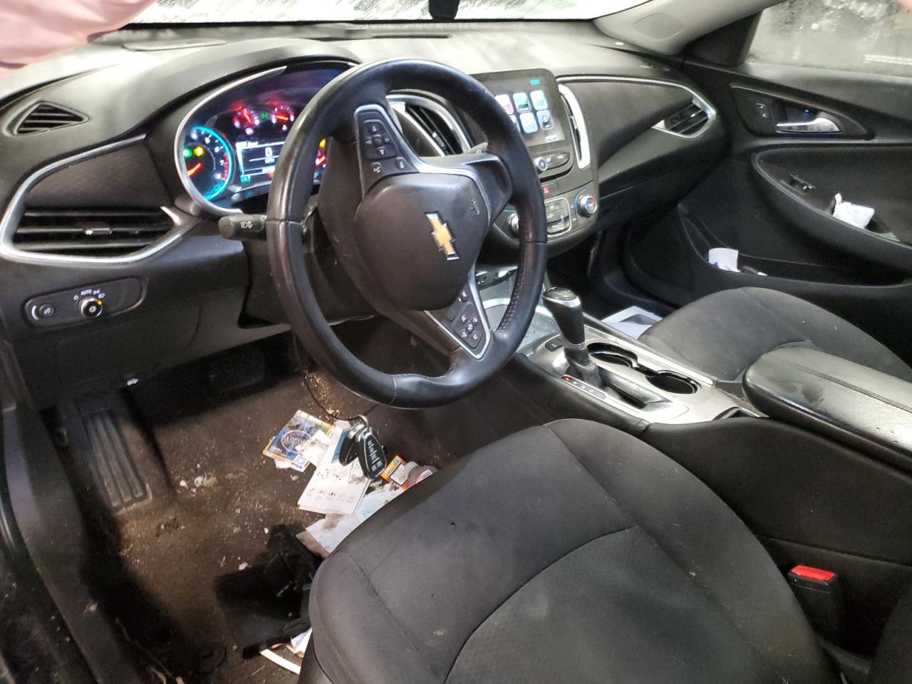 2017 Chevrolet Malibu - Image 8