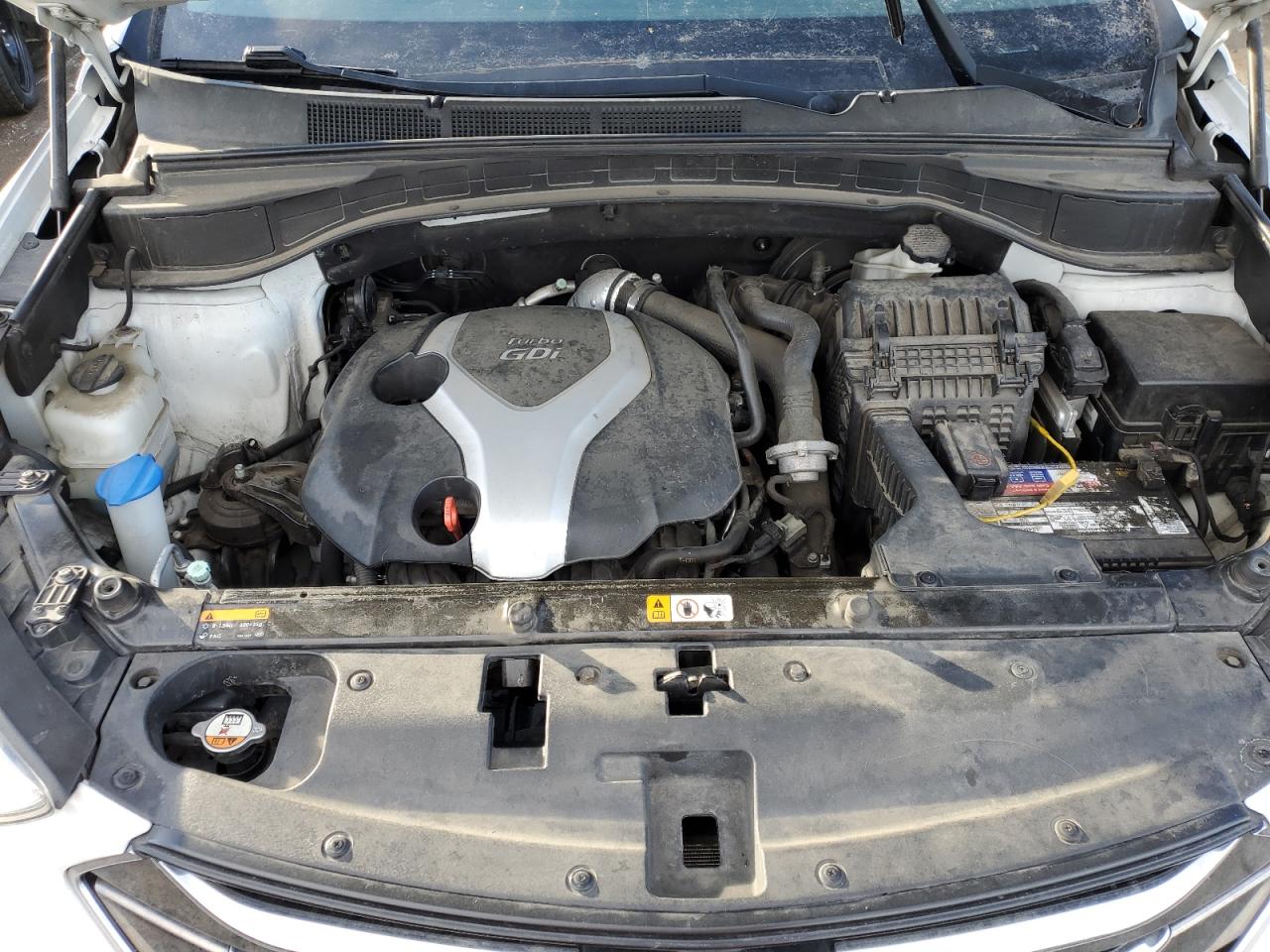 2014 Hyundai Santa Fe - Image 12