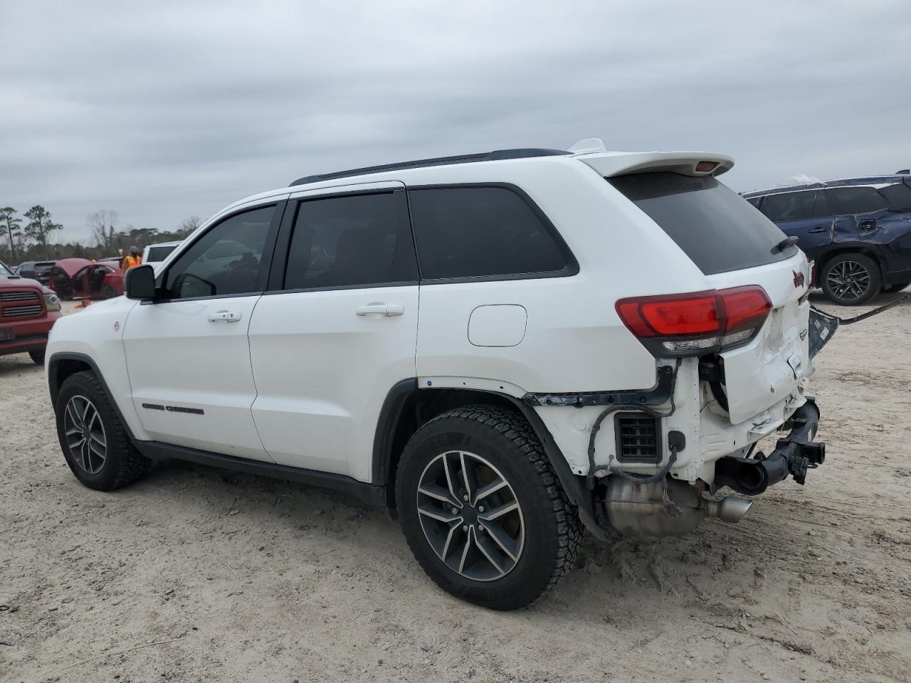 2020 Jeep Grand Cherokee - Image 2