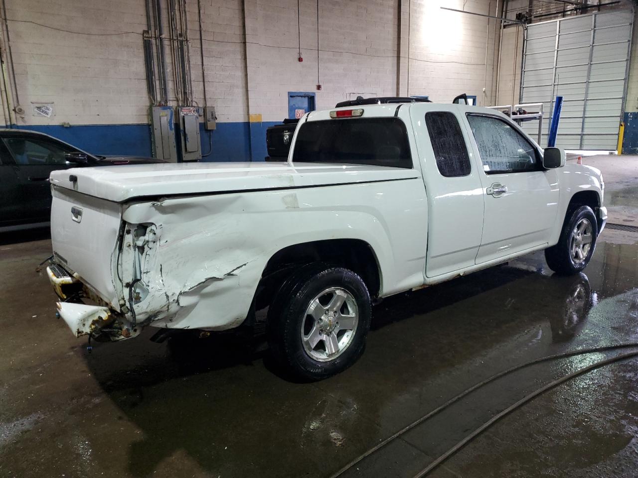 2011 Chevrolet Colorado - Image 3