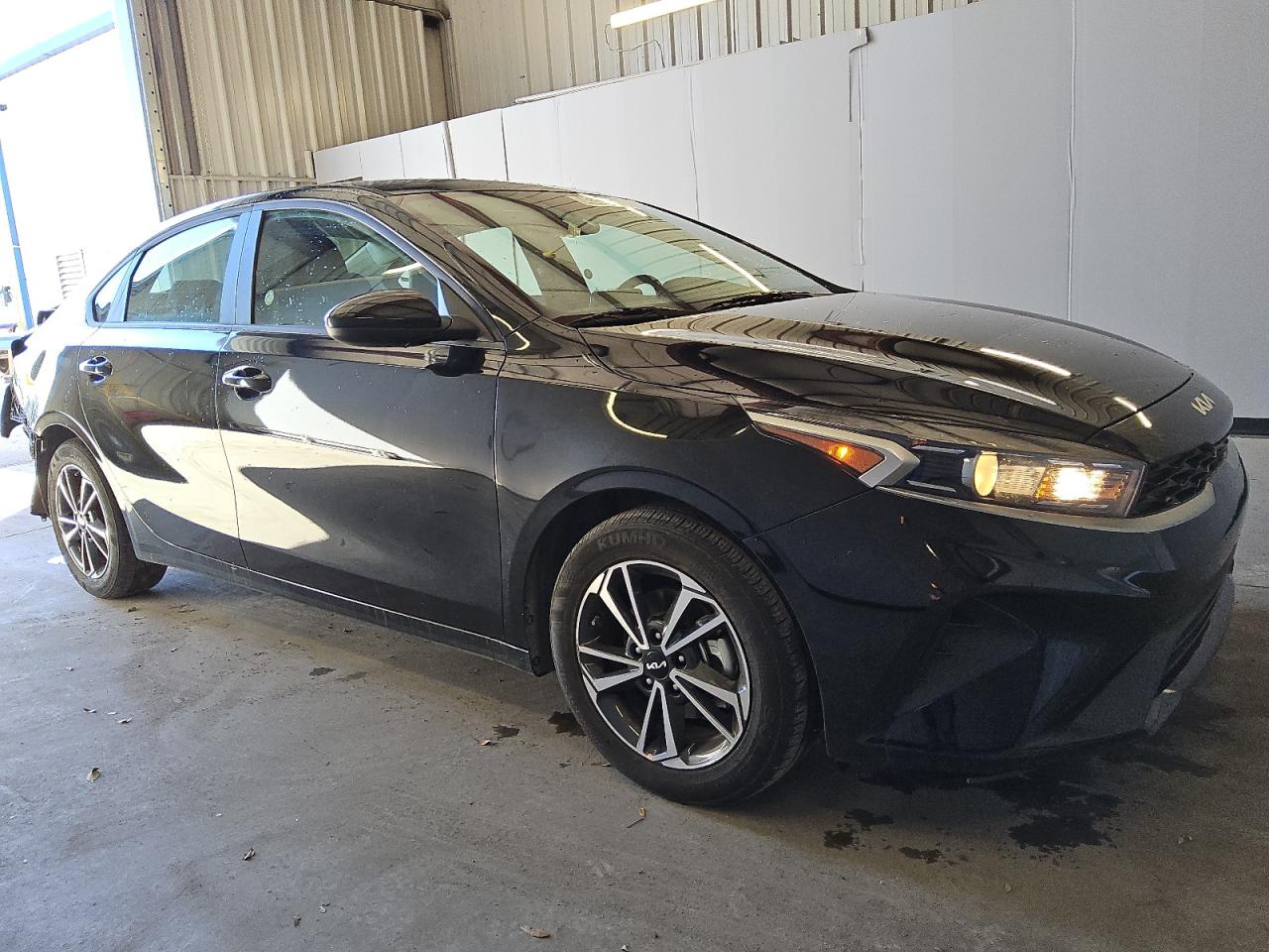 2024 Kia Forte - Image 4