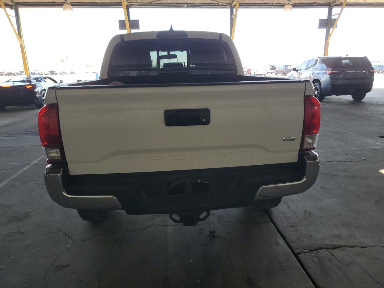 2016 Toyota Tacoma - Image 6