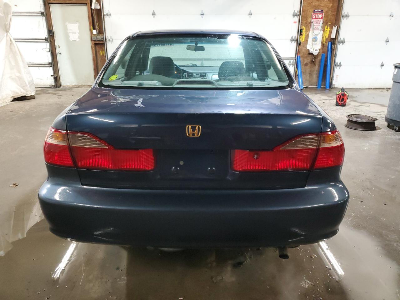 2000 Honda Accord - Image 6