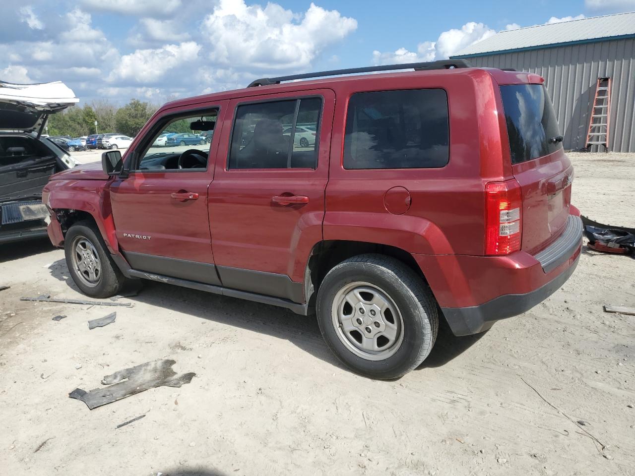 2017 Jeep Liberty (Patriot) - Image 2