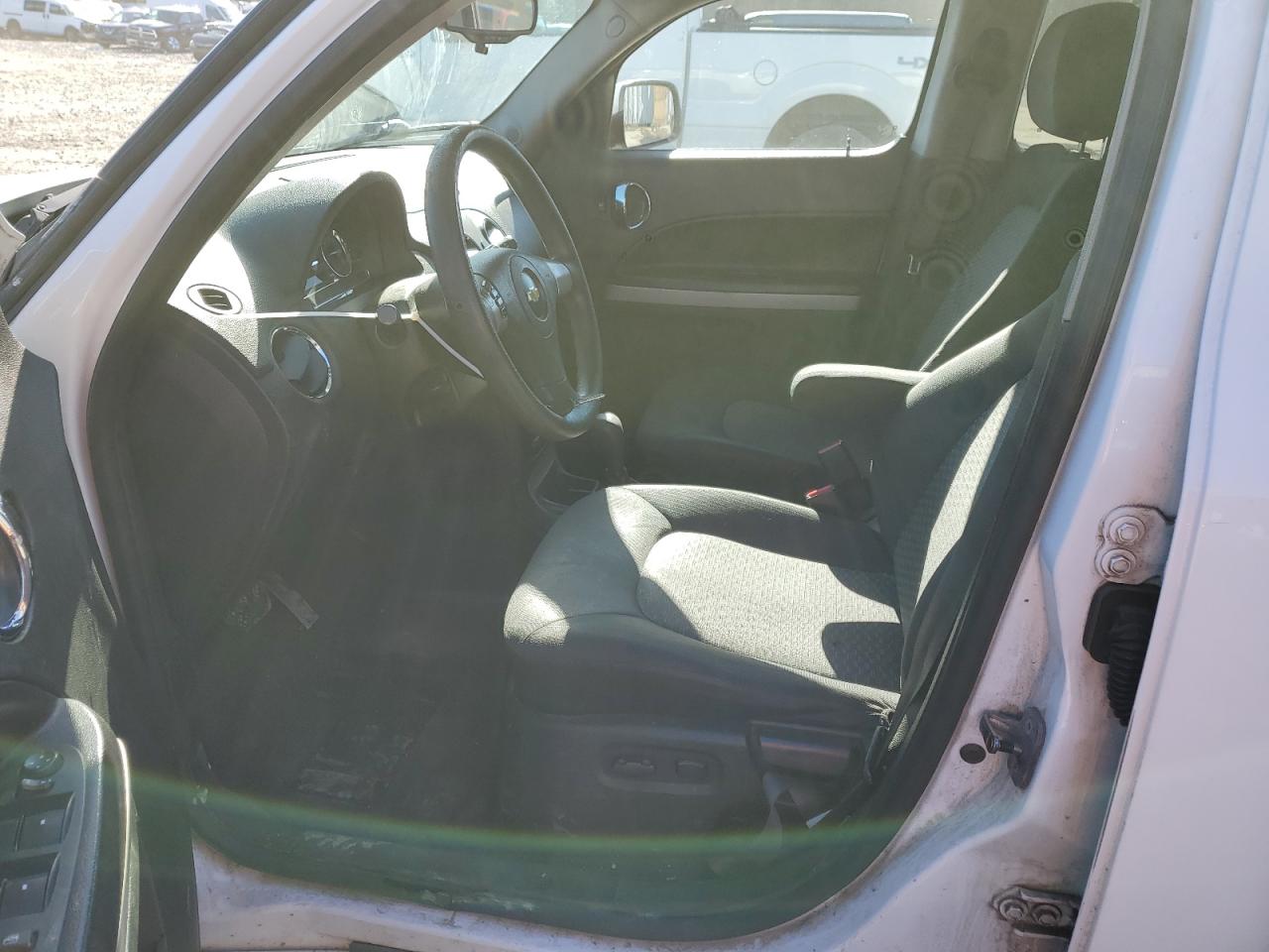 2011 Chevrolet HHR - Image 7