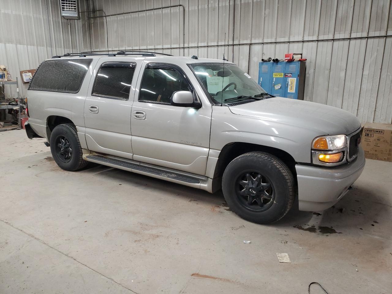 2005 GMC Yukon - Image 4