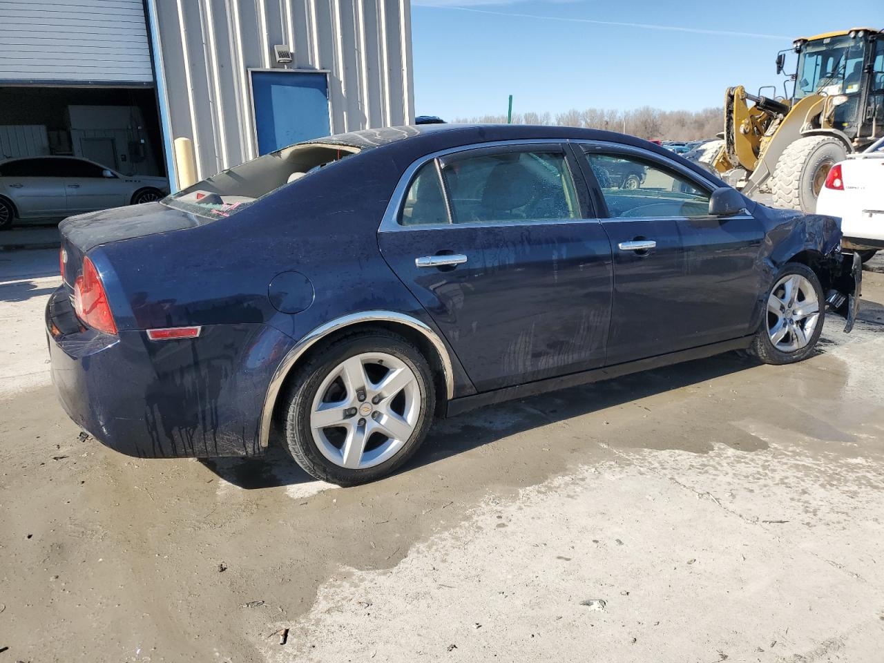 2011 Chevrolet Malibu - Image 3