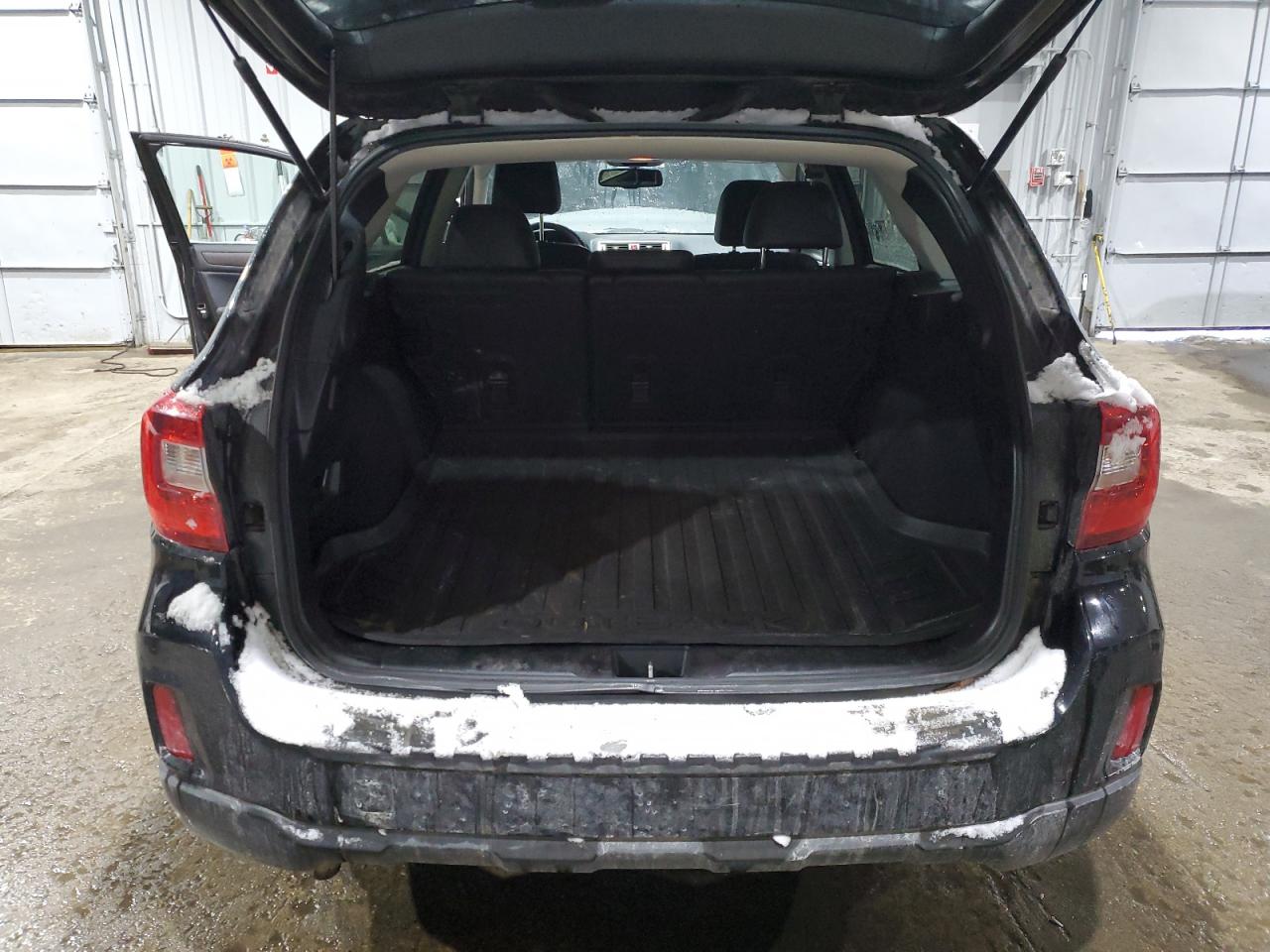 2016 Subaru Outback - Image 6
