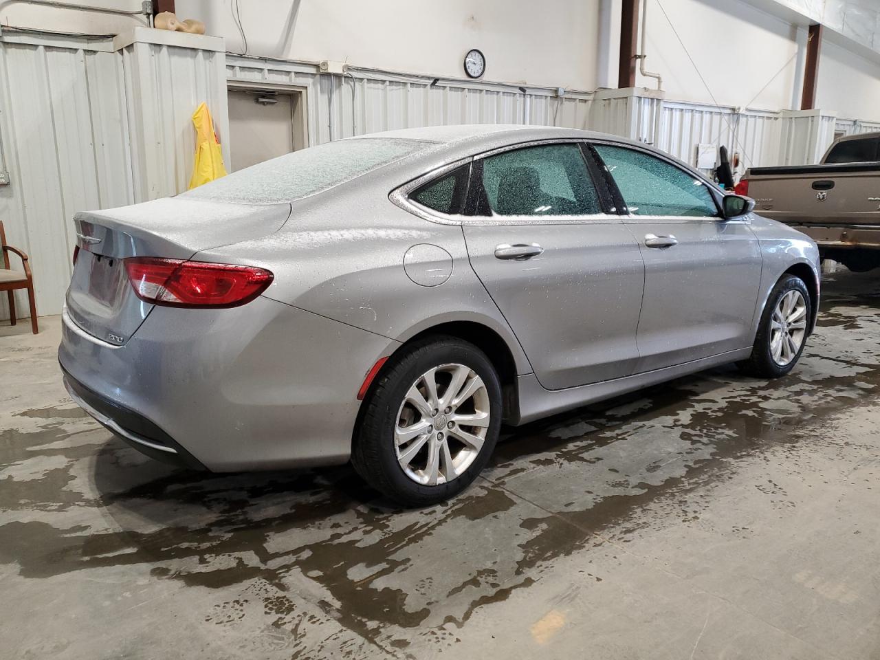 2016 Chrysler 200 - Image 3