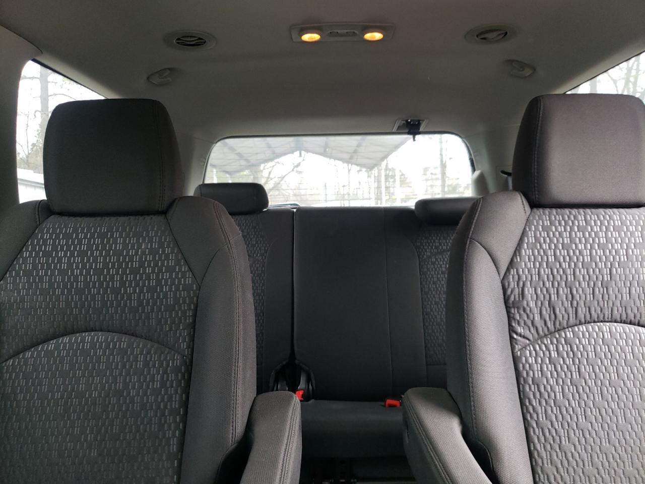 2012 GMC Acadia - Image 10