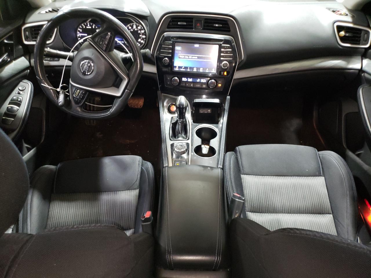 2017 Nissan Maxima - Image 8