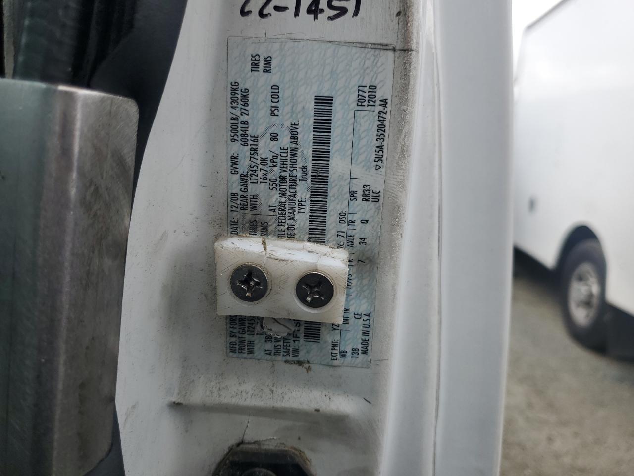 2009 Ford Econoline - Image 13