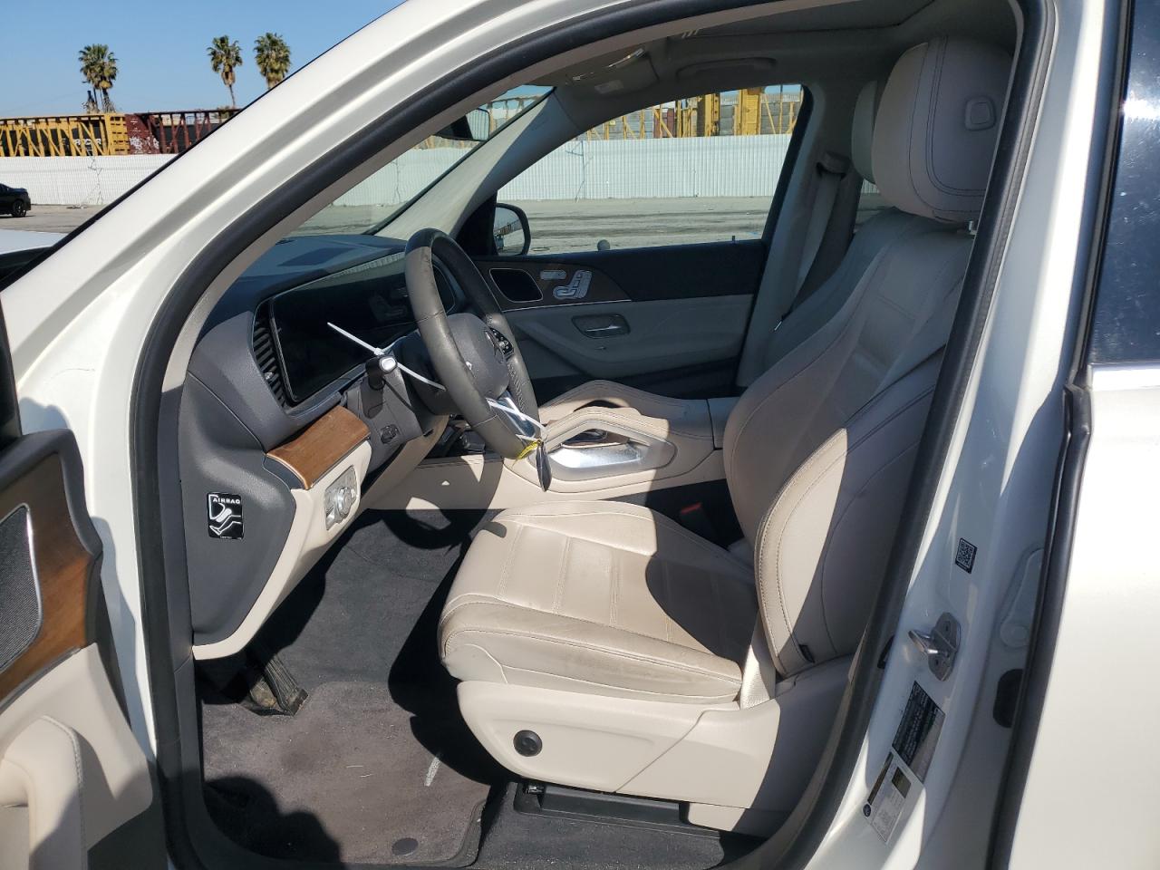 2020 Mercedes-Benz GLE - Image 7