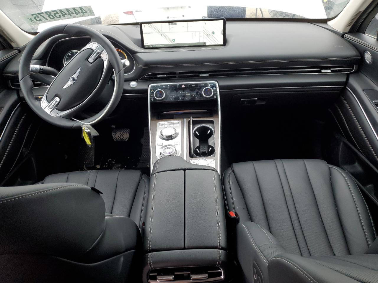 2024 Genesis GV80 - Image 8
