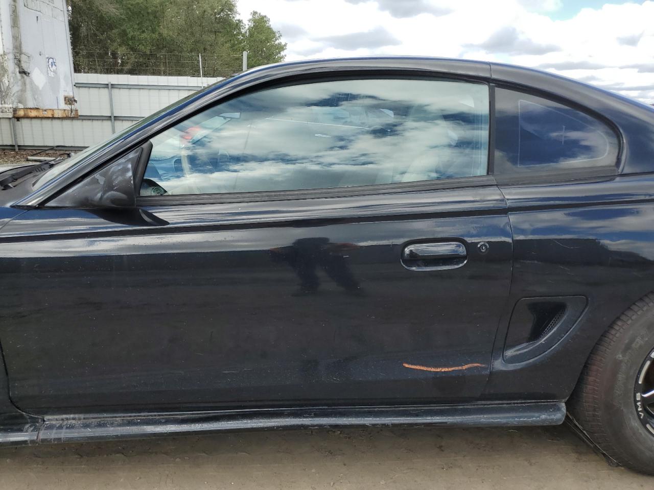 1995 Ford Mustang - Image 12