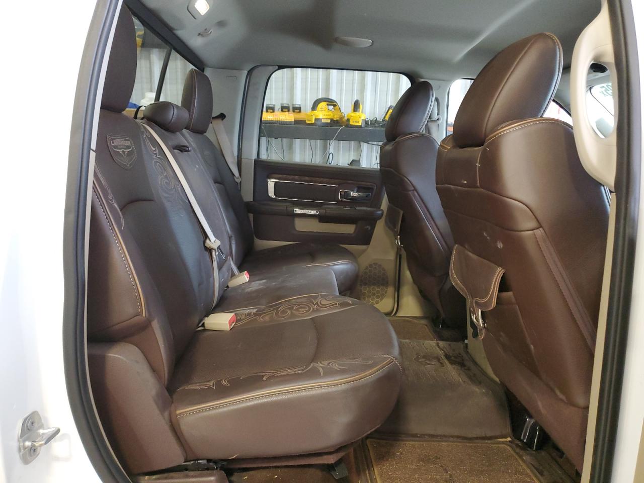 2015 RAM 1500 - Image 10