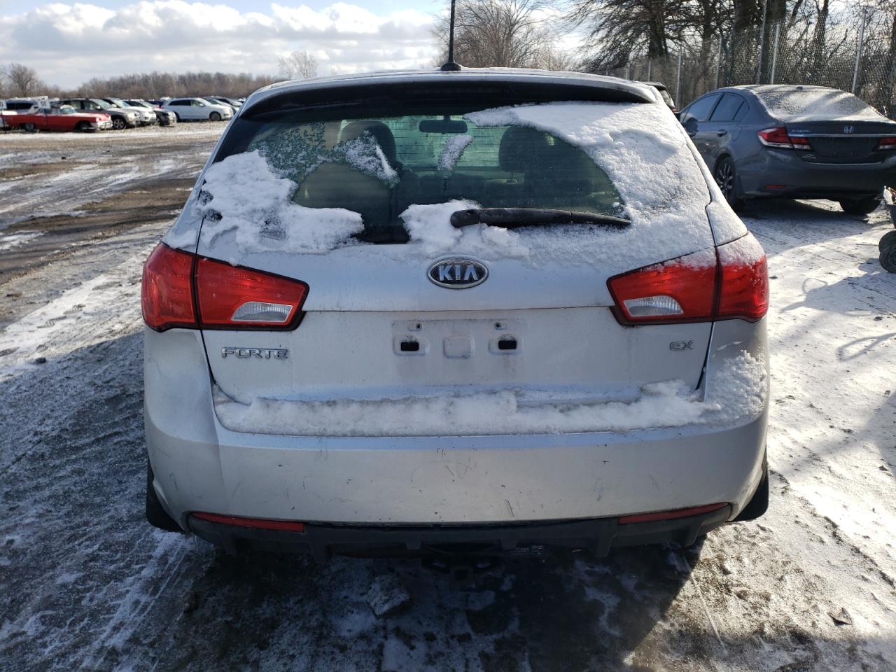 2012 Kia Forte - Image 6
