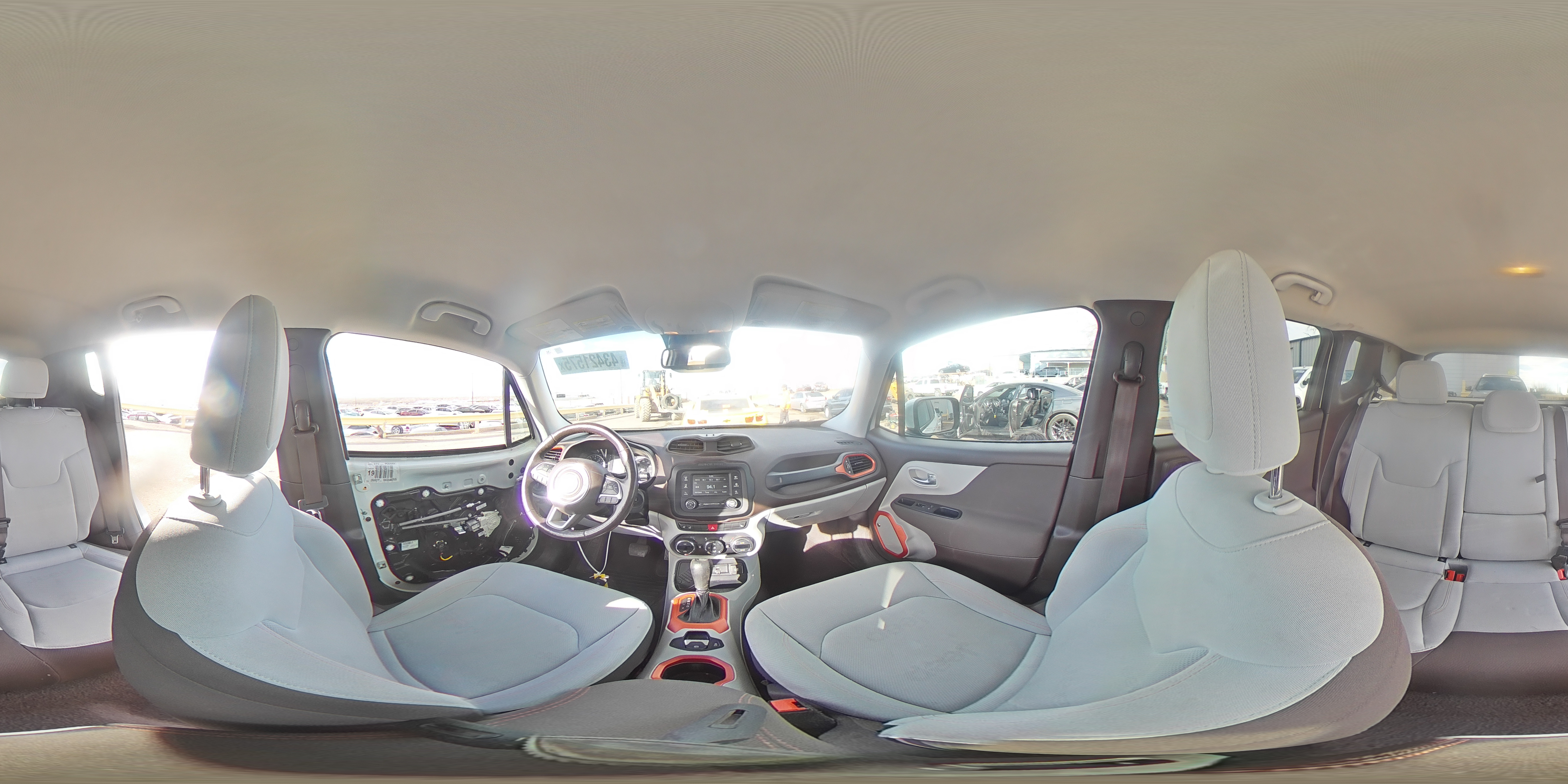 2016 Jeep Renegade - Image 15