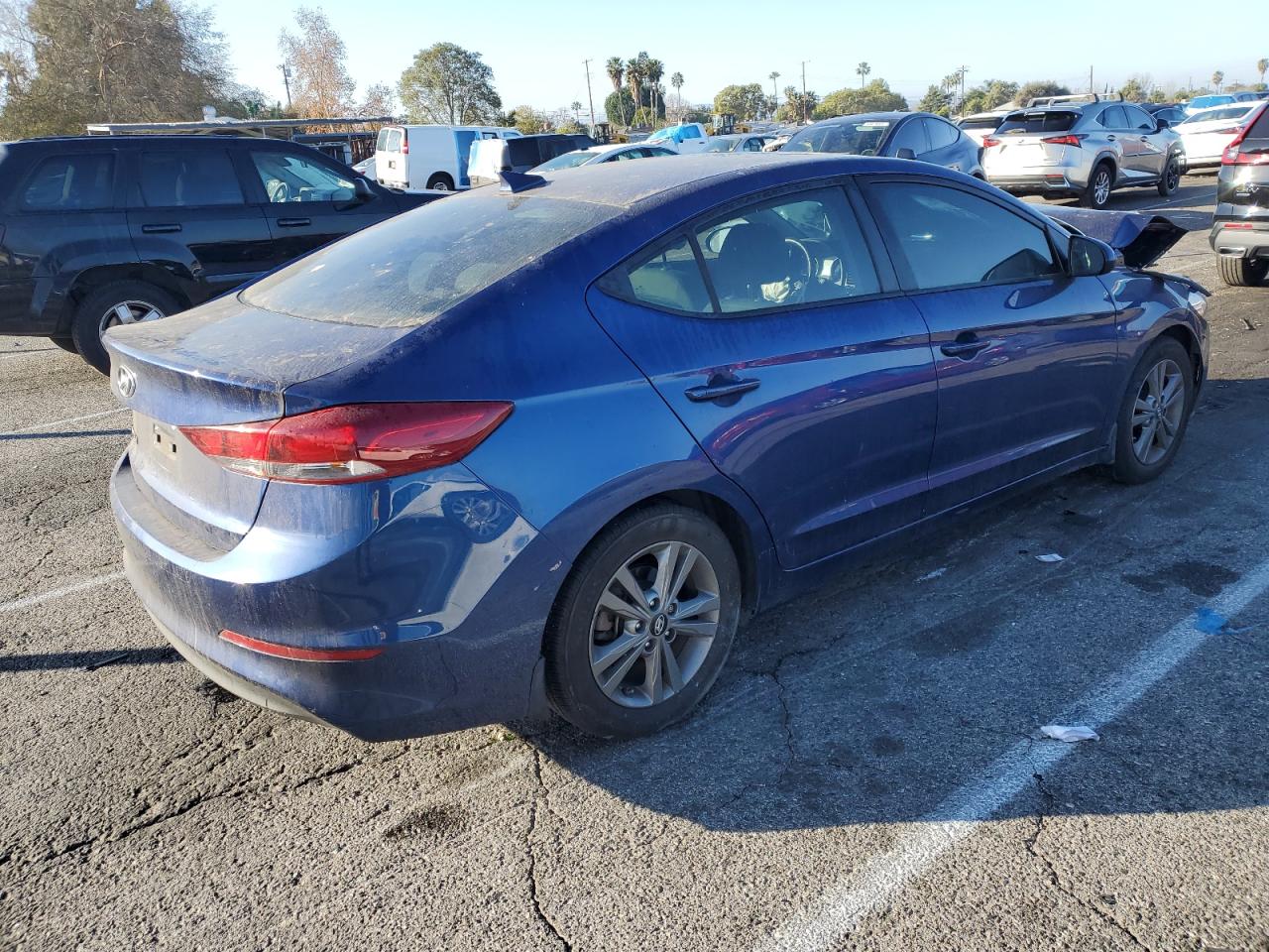 2018 Hyundai Elantra - Image 3
