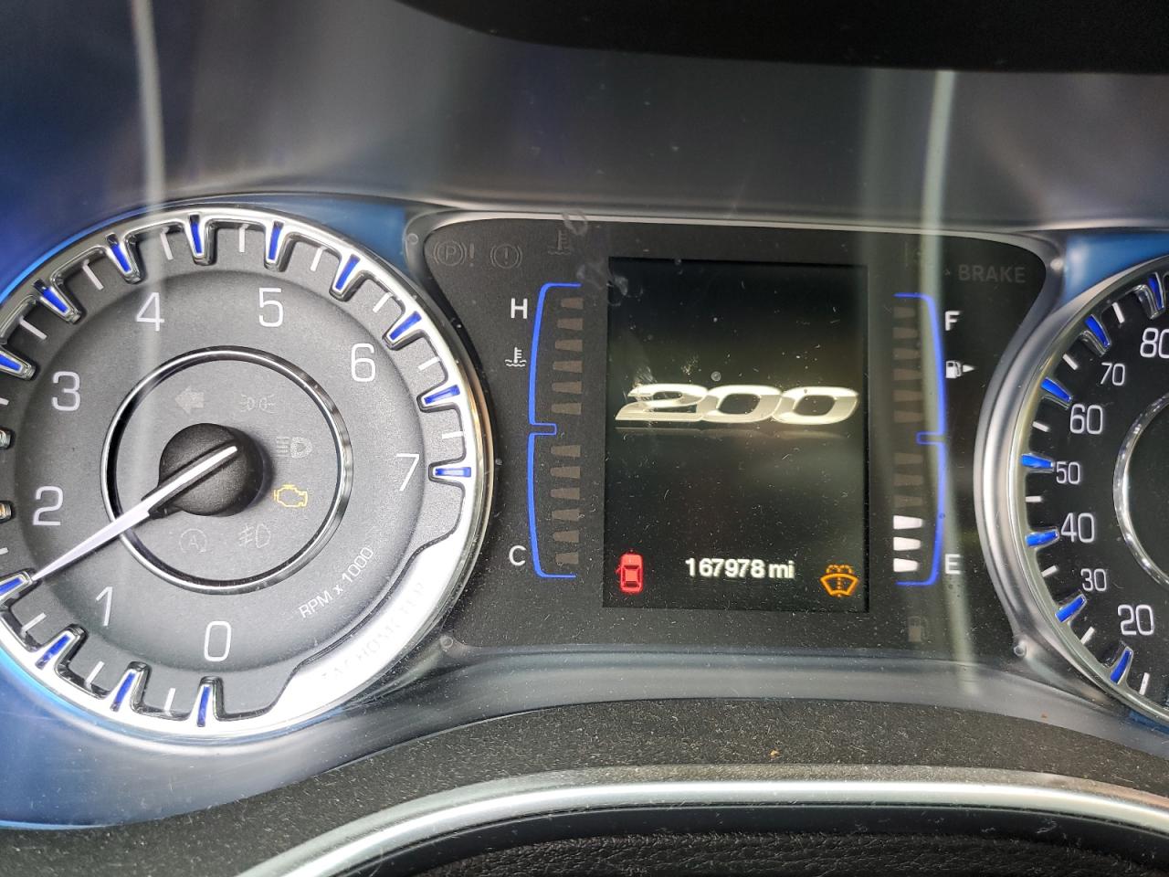 2015 Chrysler 200 - Image 9