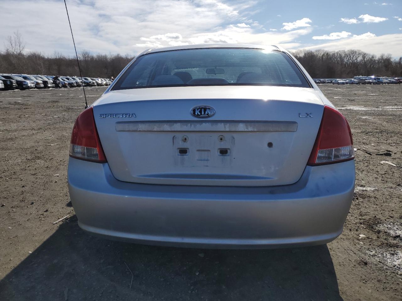 2009 Kia Spectra - Image 6