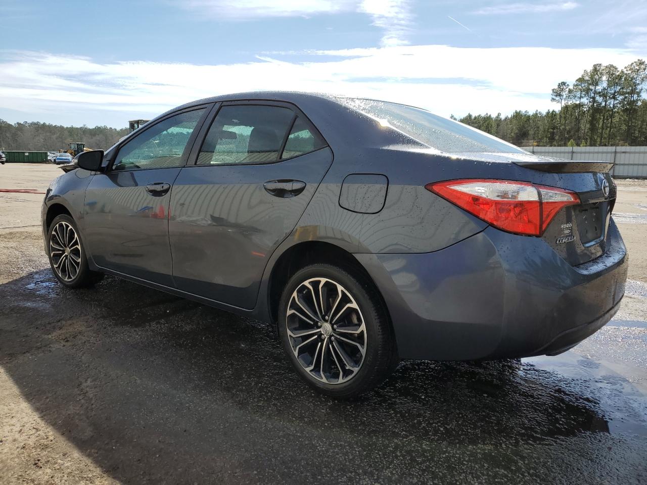 2015 Toyota Corolla - Image 2