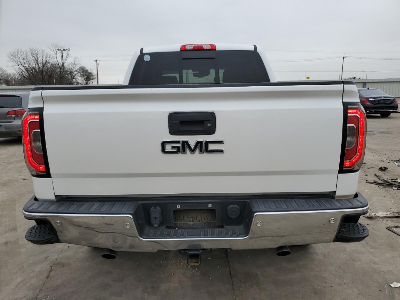 2017 GMC Sierra - Image 6
